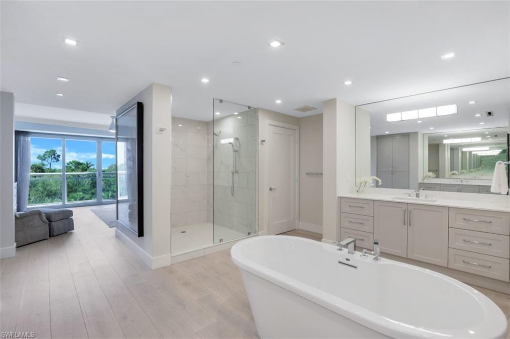 KALEA BAY TOWER 100 - Residential