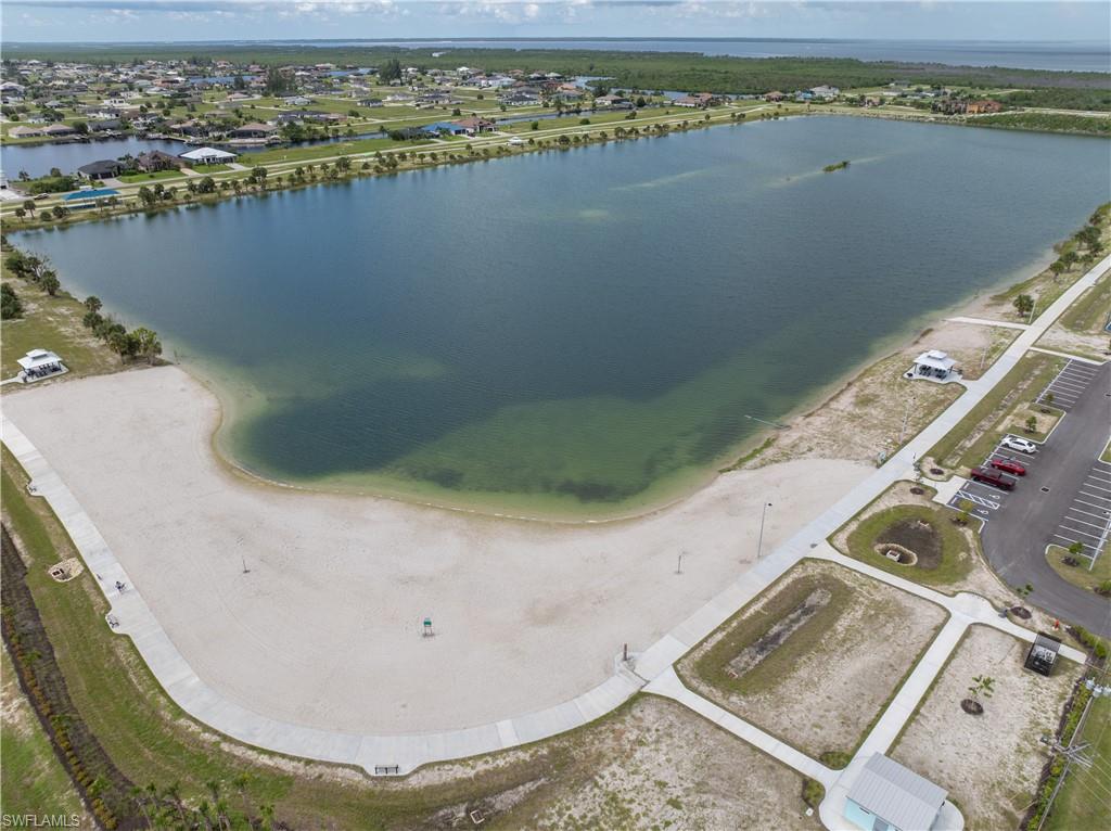 CAPE CORAL - Land