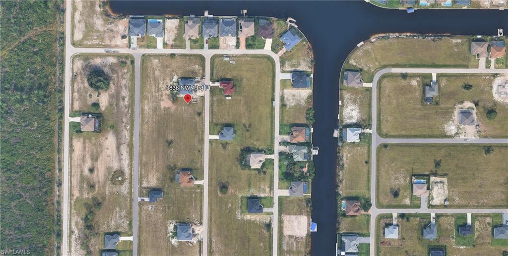 CAPE CORAL - Land
