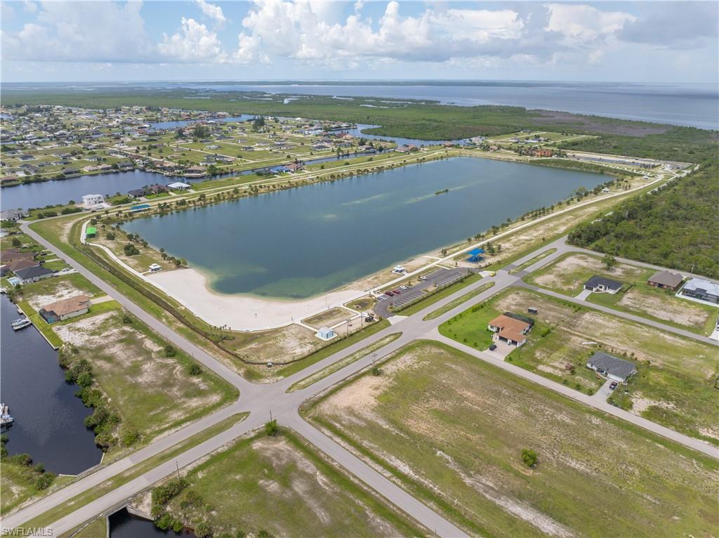 CAPE CORAL - Land