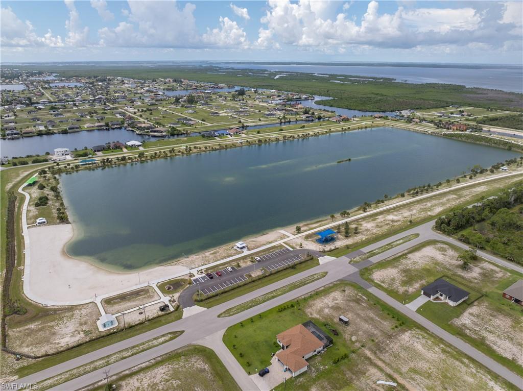 CAPE CORAL - Land