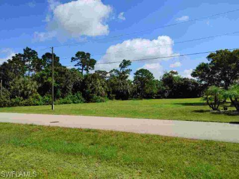 BURNT STORE LAKES - Land