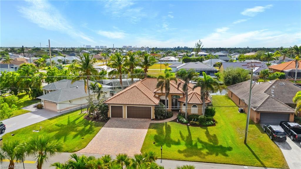 2108 SW 38th TER