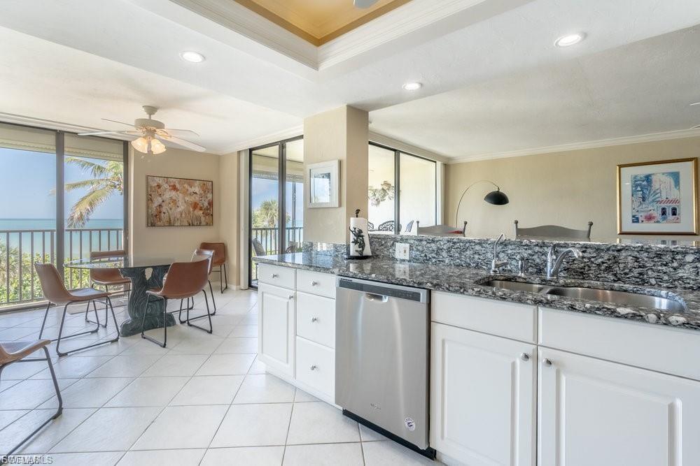 BAYSHORES - Residential Lease