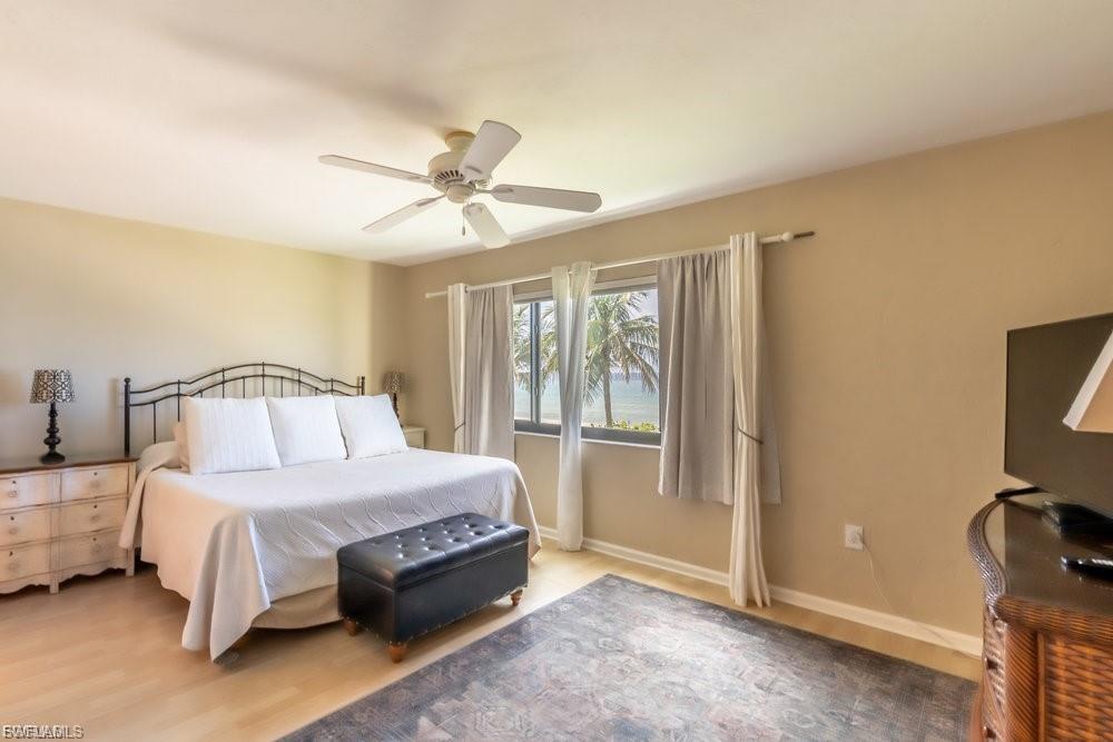 BAYSHORES - Residential Lease