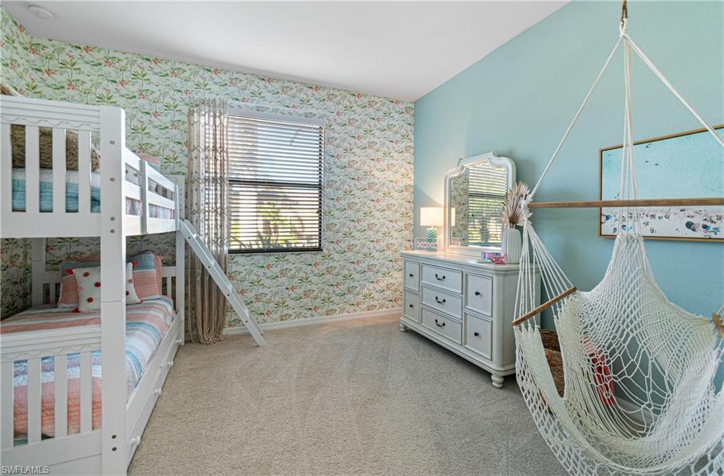 REFLECTION ISLES - Residential