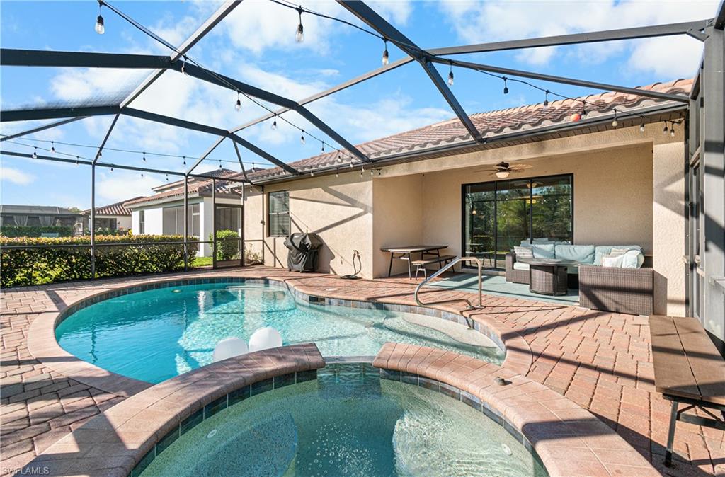 REFLECTION ISLES - Residential