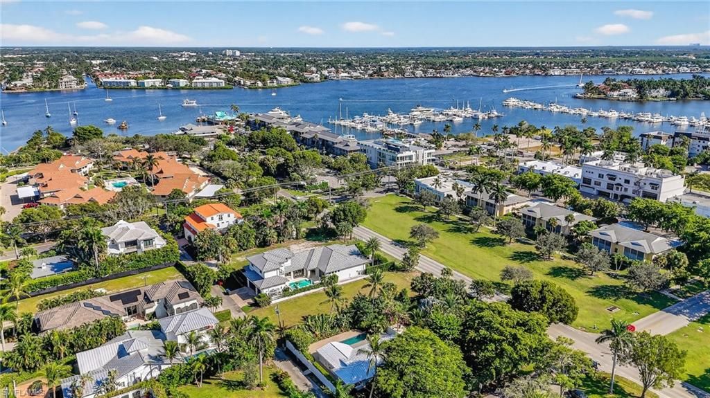 Photo of 1135 7th ST S, NAPLES, FL 34102 (MLS # 225077860)