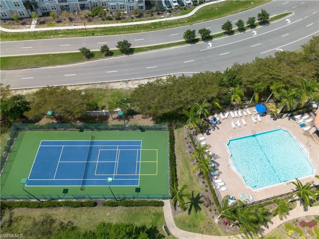 COLONNADE AT FORUM - Residential