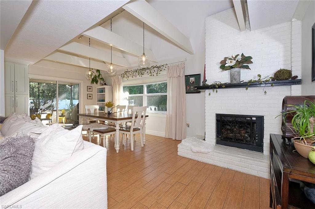 SAN CARLOS PARK - Residential