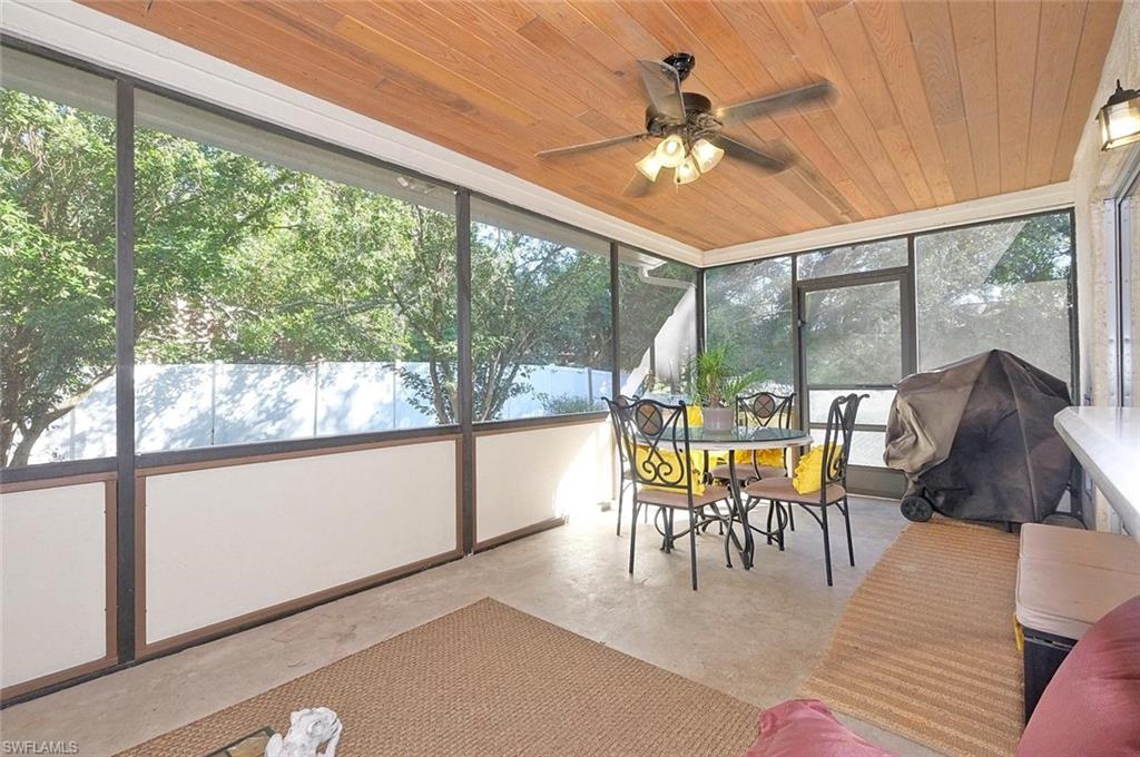 SAN CARLOS PARK - Residential