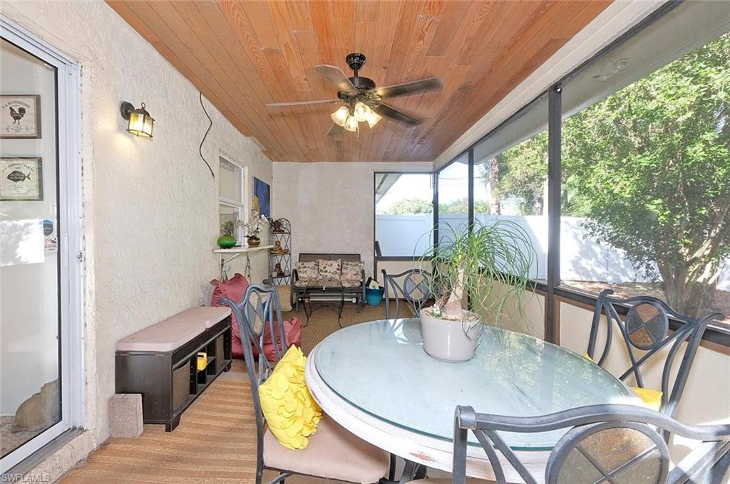 SAN CARLOS PARK - Residential