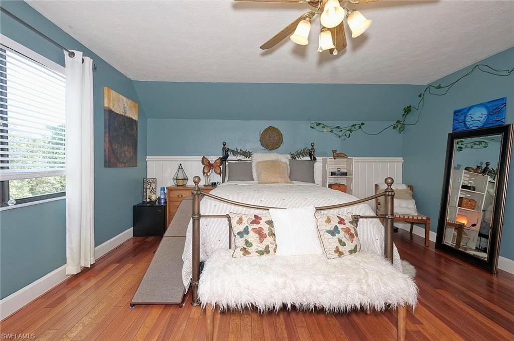 SAN CARLOS PARK - Residential