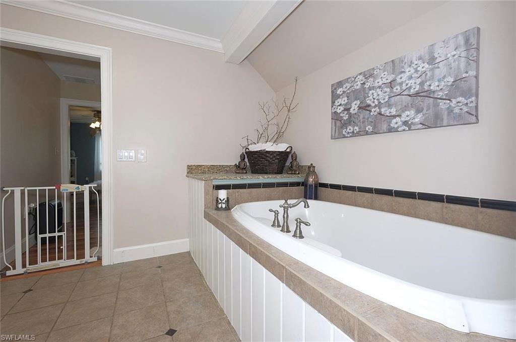 SAN CARLOS PARK - Residential