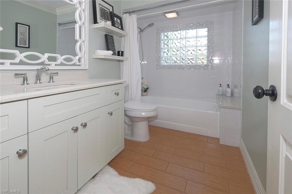 SAN CARLOS PARK - Residential