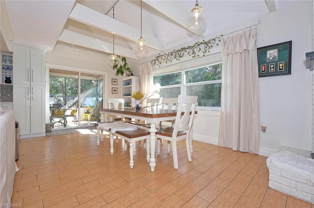 SAN CARLOS PARK - Residential