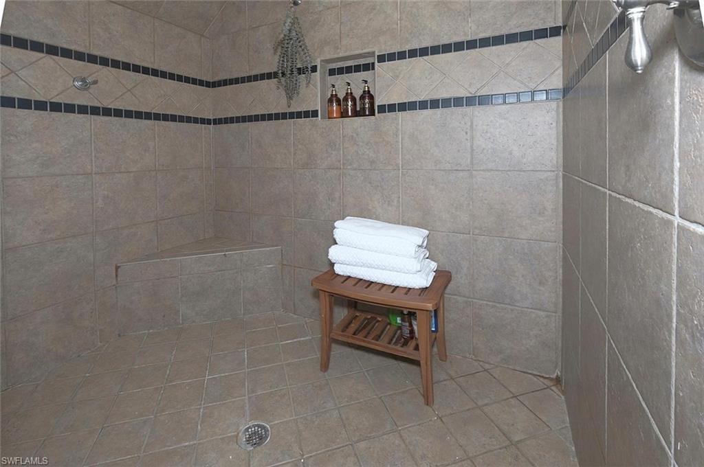 SAN CARLOS PARK - Residential