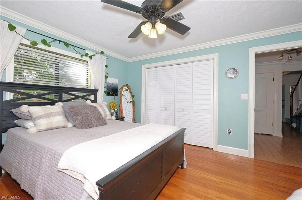 SAN CARLOS PARK - Residential