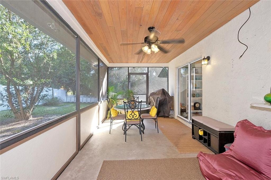 SAN CARLOS PARK - Residential