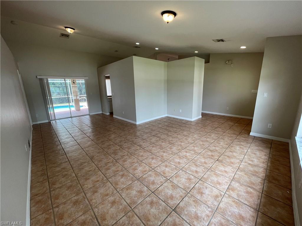 BERKSHIRE LAKES - Residential Lease