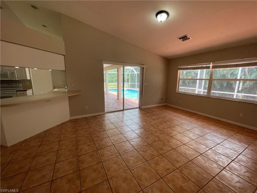 BERKSHIRE LAKES - Residential Lease