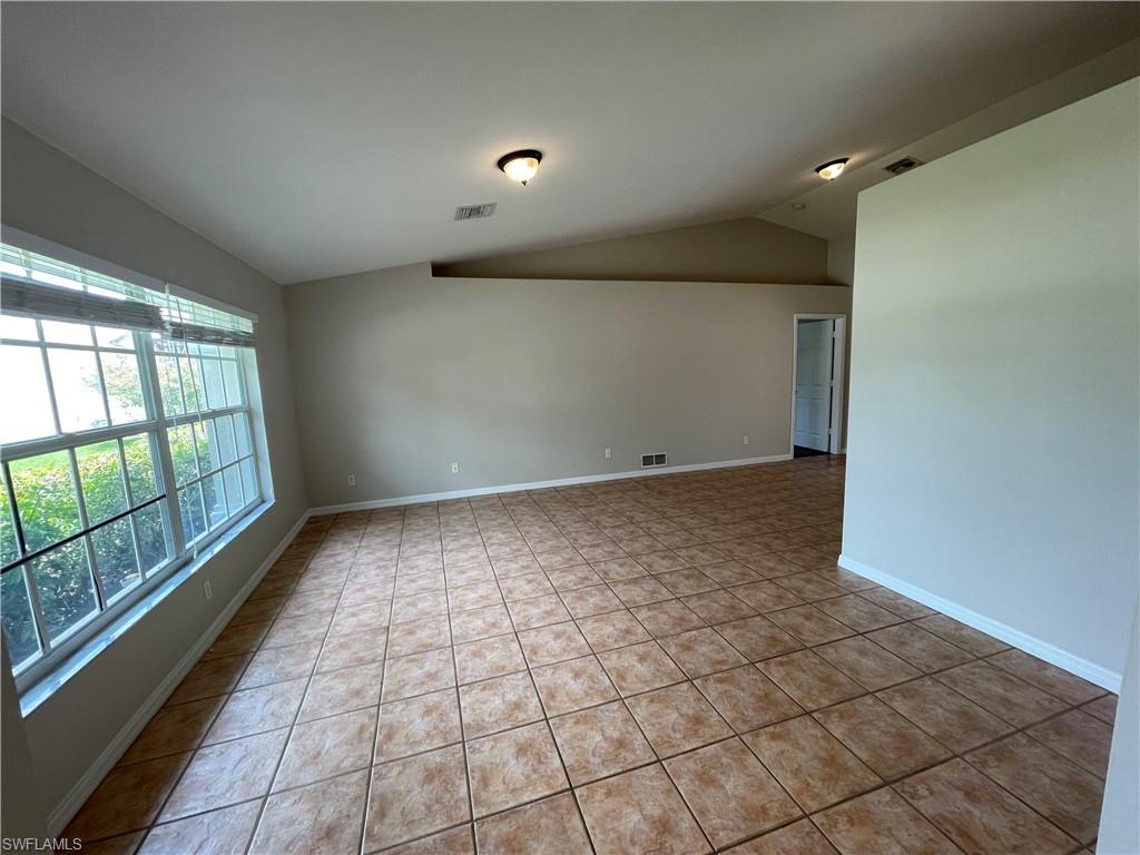 BERKSHIRE LAKES - Residential Lease