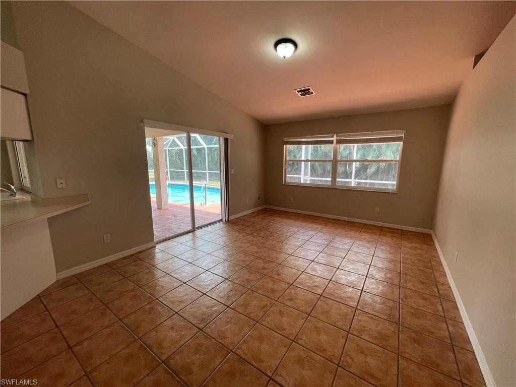 BERKSHIRE LAKES - Residential Lease