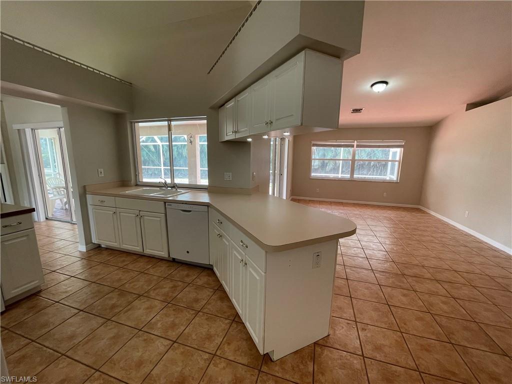 BERKSHIRE LAKES - Residential Lease