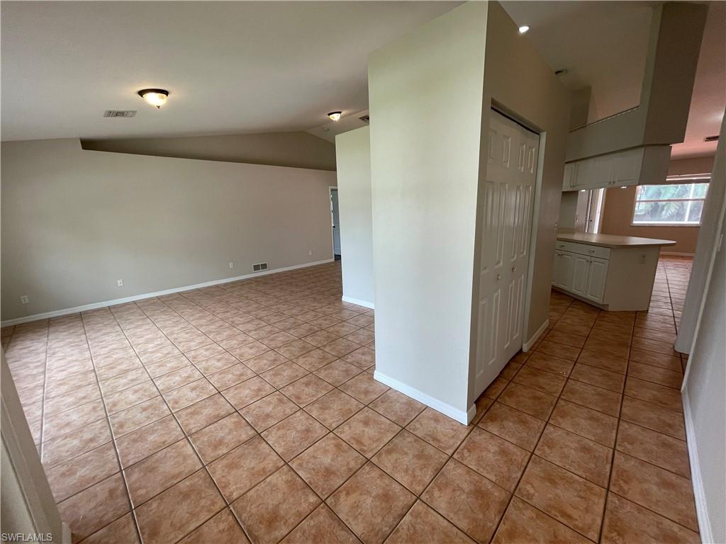 BERKSHIRE LAKES - Residential Lease