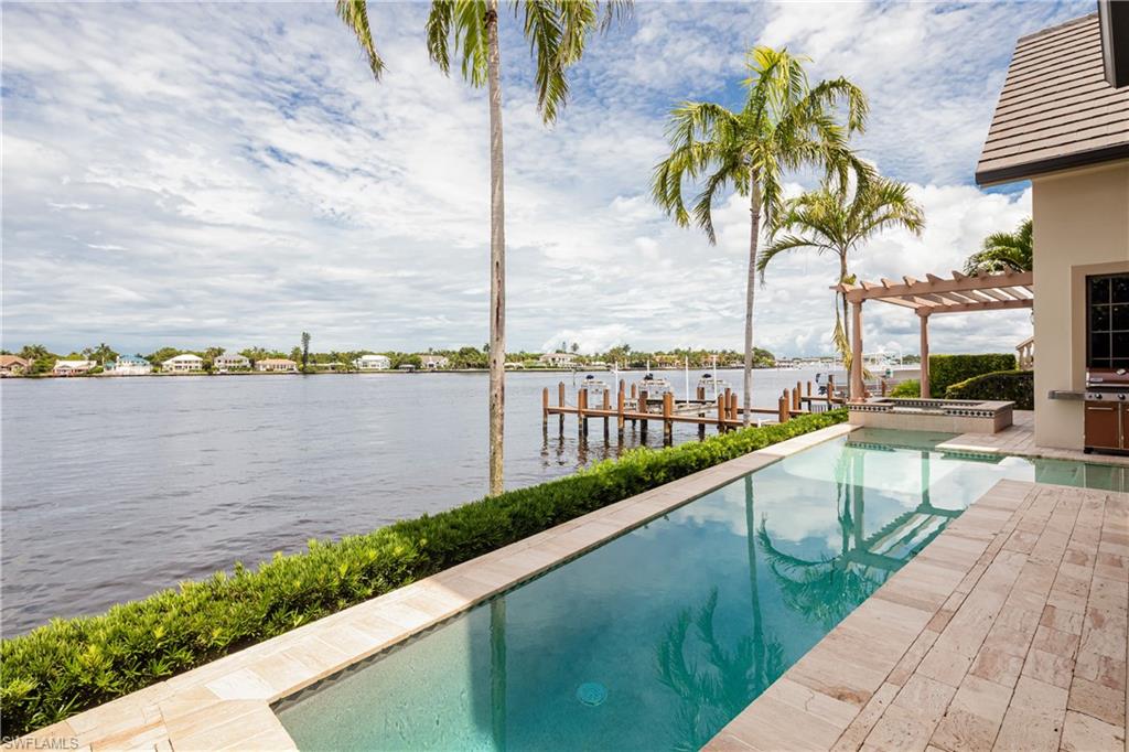 ROYAL HARBOR - Residential