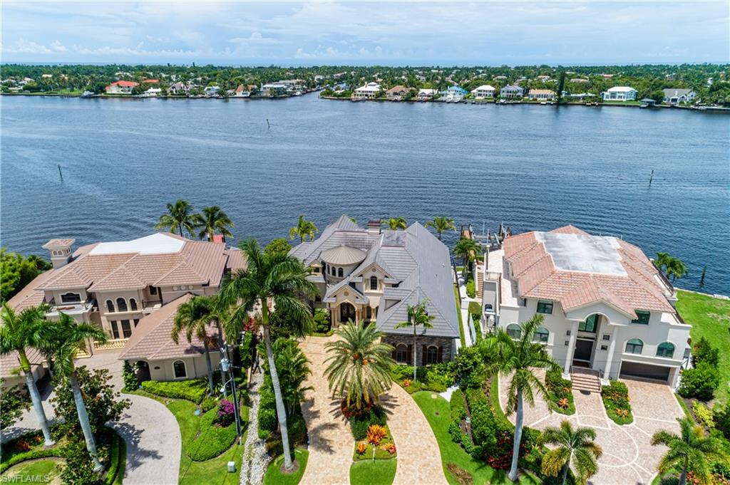 ROYAL HARBOR - Residential