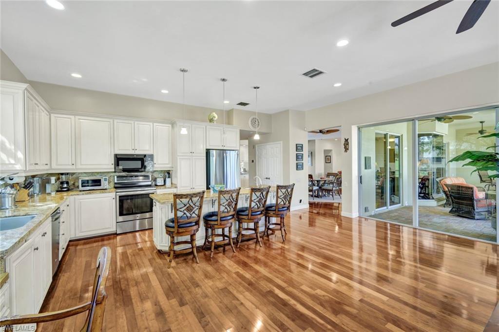 SPANISH WELLS - Residential