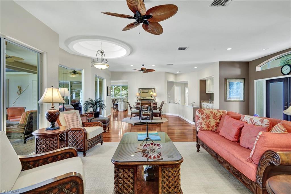 SPANISH WELLS - Residential