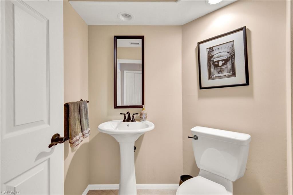 SPANISH WELLS - Residential