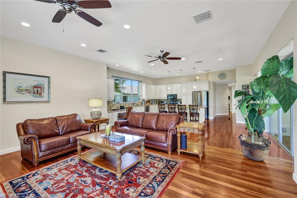 SPANISH WELLS - Residential