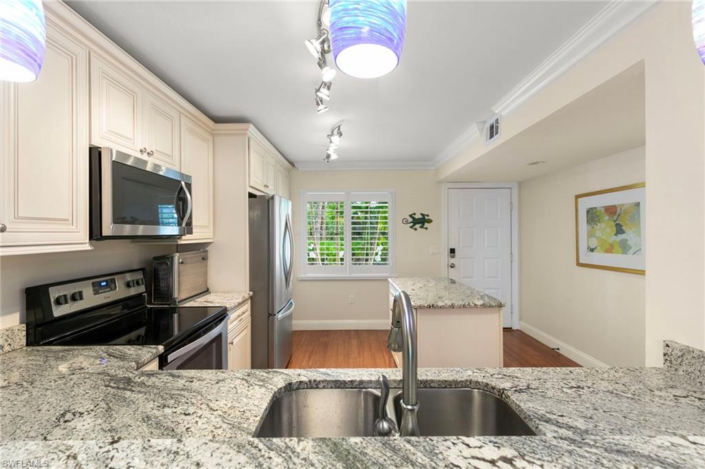 NAPLES SANDPIPER BAY CLUB - Residential