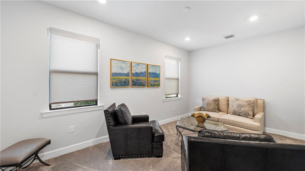 VENTANA POINTE - Residential