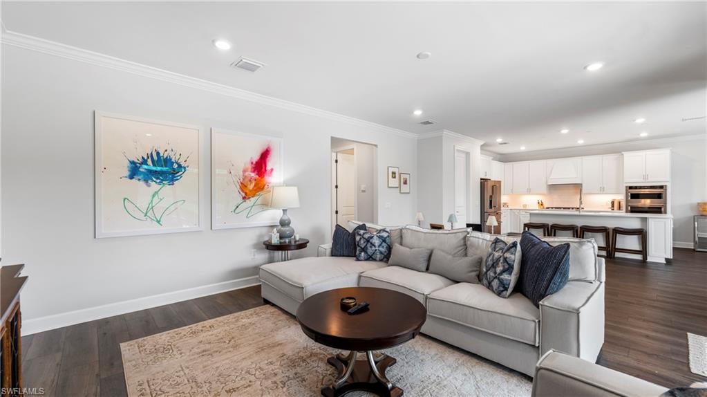 VENTANA POINTE - Residential