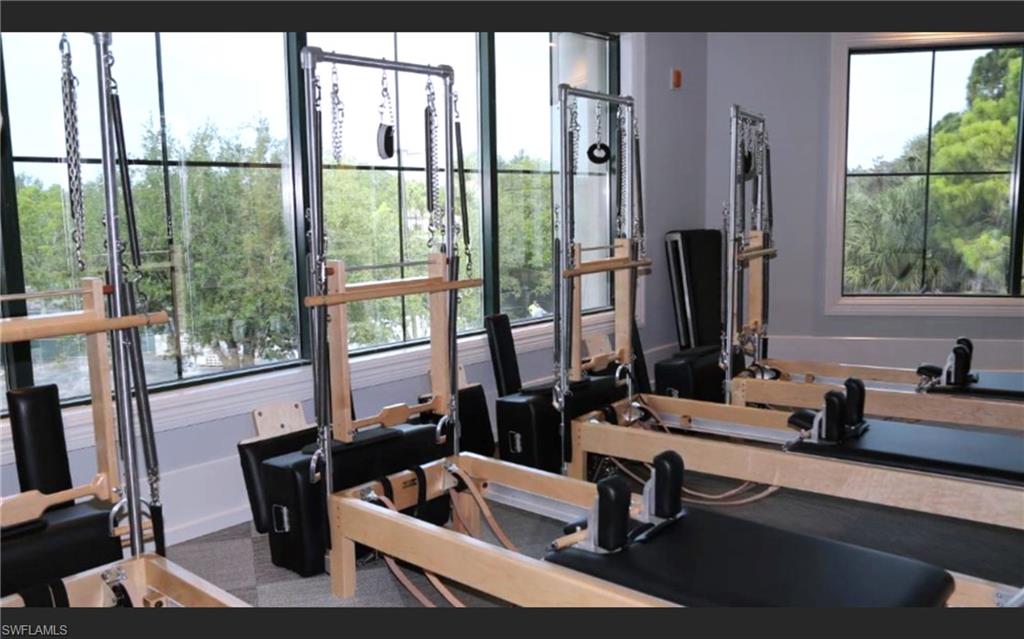 RIVERWALK - Residential