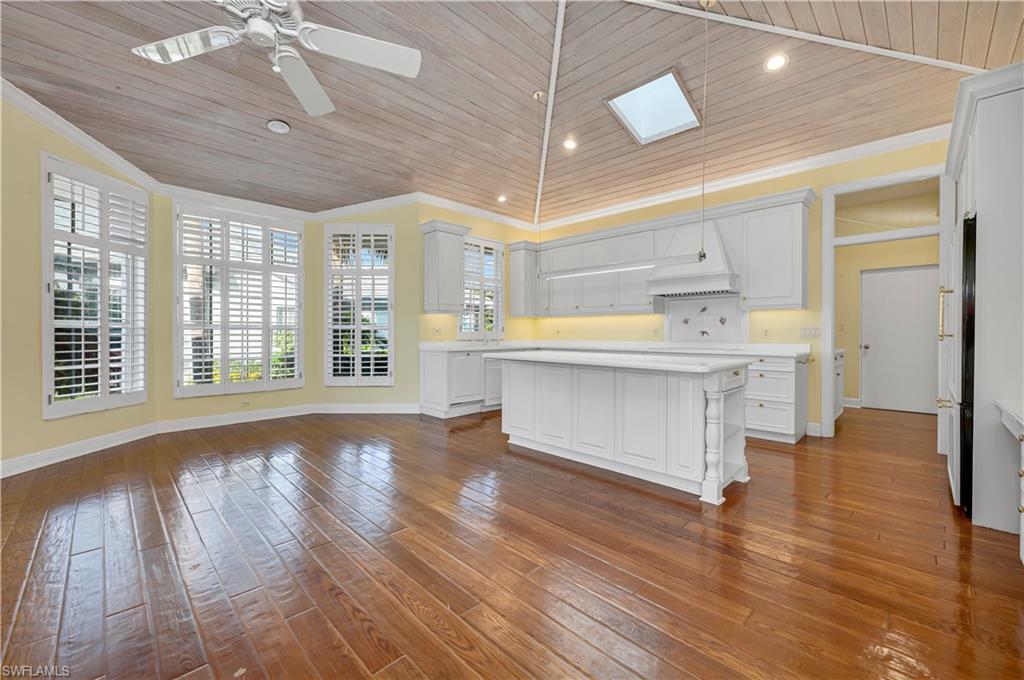 RIVERWALK - Residential