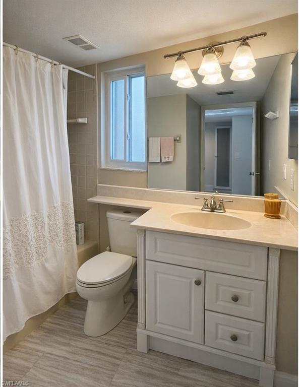 VILLAGES AT EMERALD LAKES - Residential