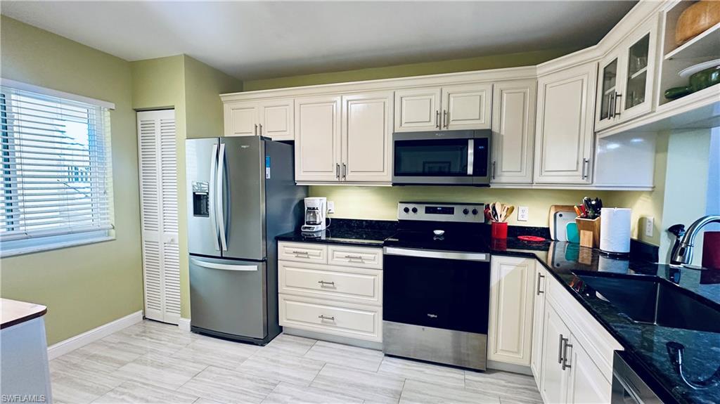 VILLAGES AT EMERALD LAKES - Residential