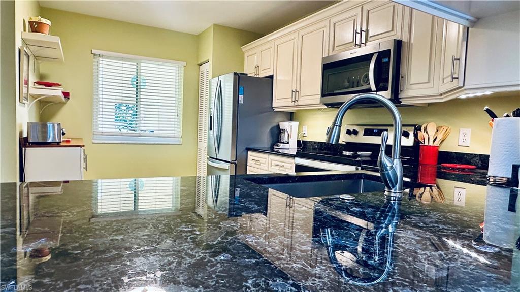 VILLAGES AT EMERALD LAKES - Residential