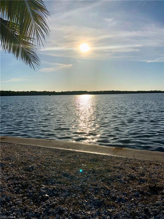 CROWS 1ST PLAT OF MATLACHA - Residential