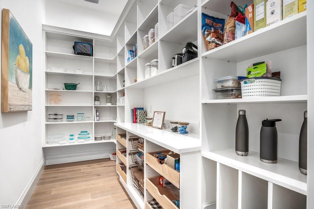 PINE RIDGE - Residential