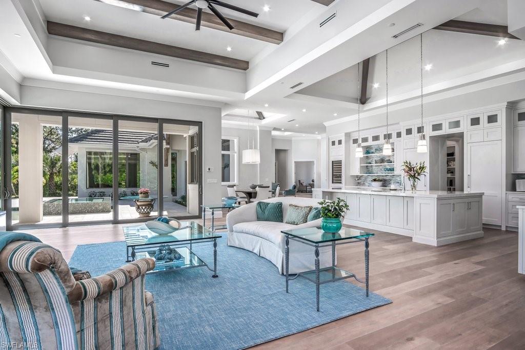 PINE RIDGE - Residential