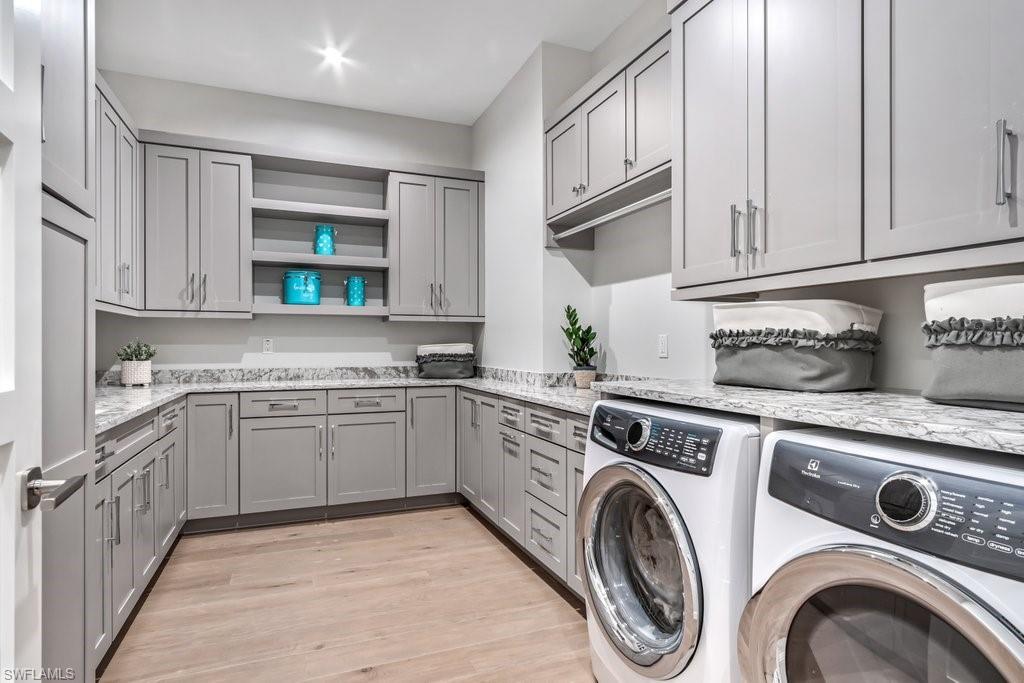 PINE RIDGE - Residential