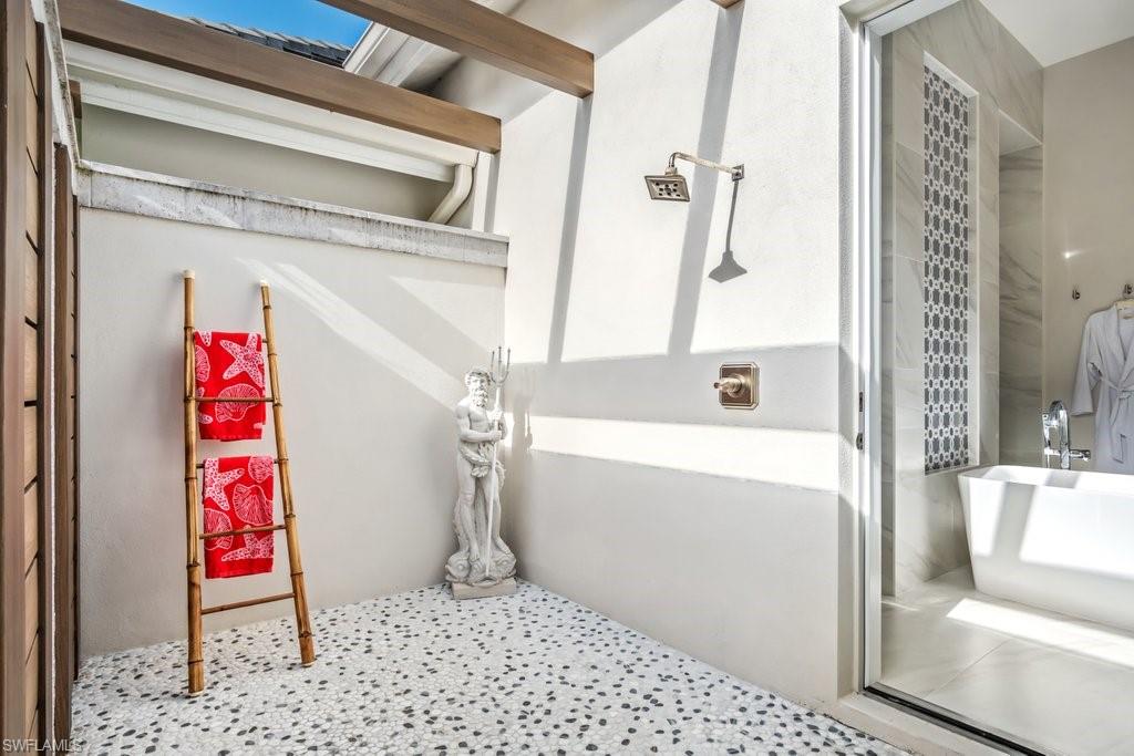 PINE RIDGE - Residential