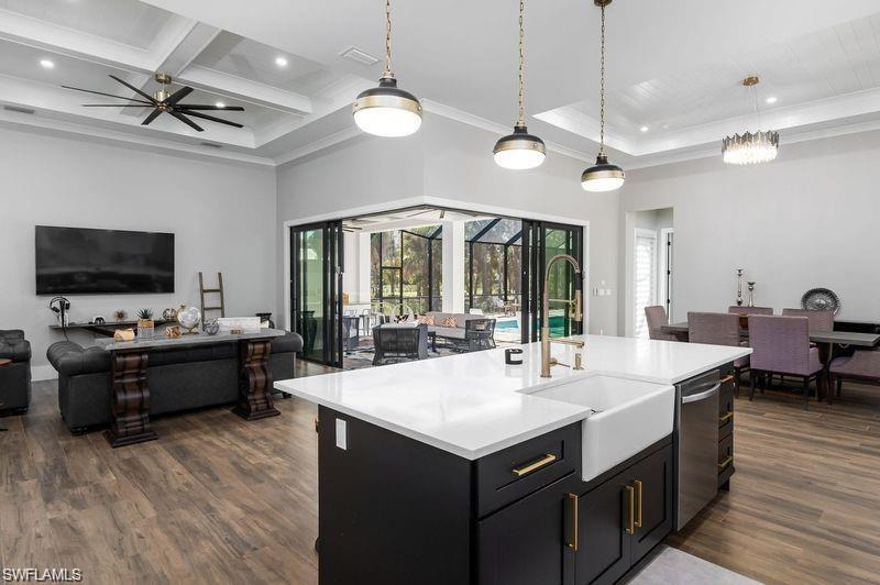 GOLDEN GATE ESTATES - Residential