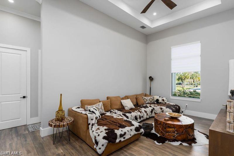 GOLDEN GATE ESTATES - Residential